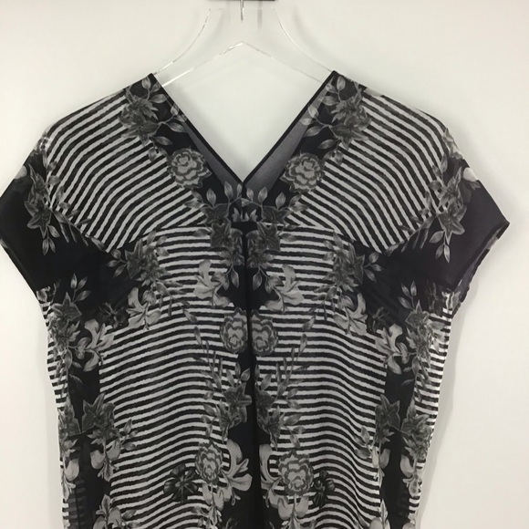 CAbi #5024 Yacht Top - Picture 5 of 10